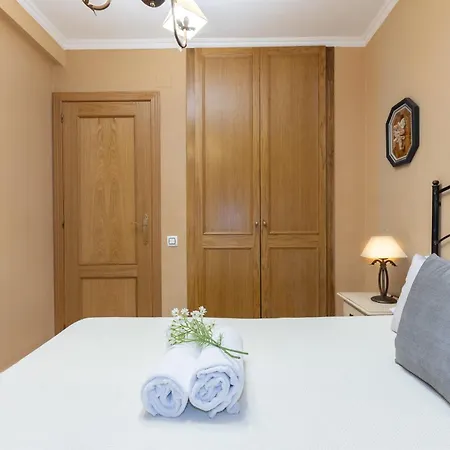 Carlos V Apartment *